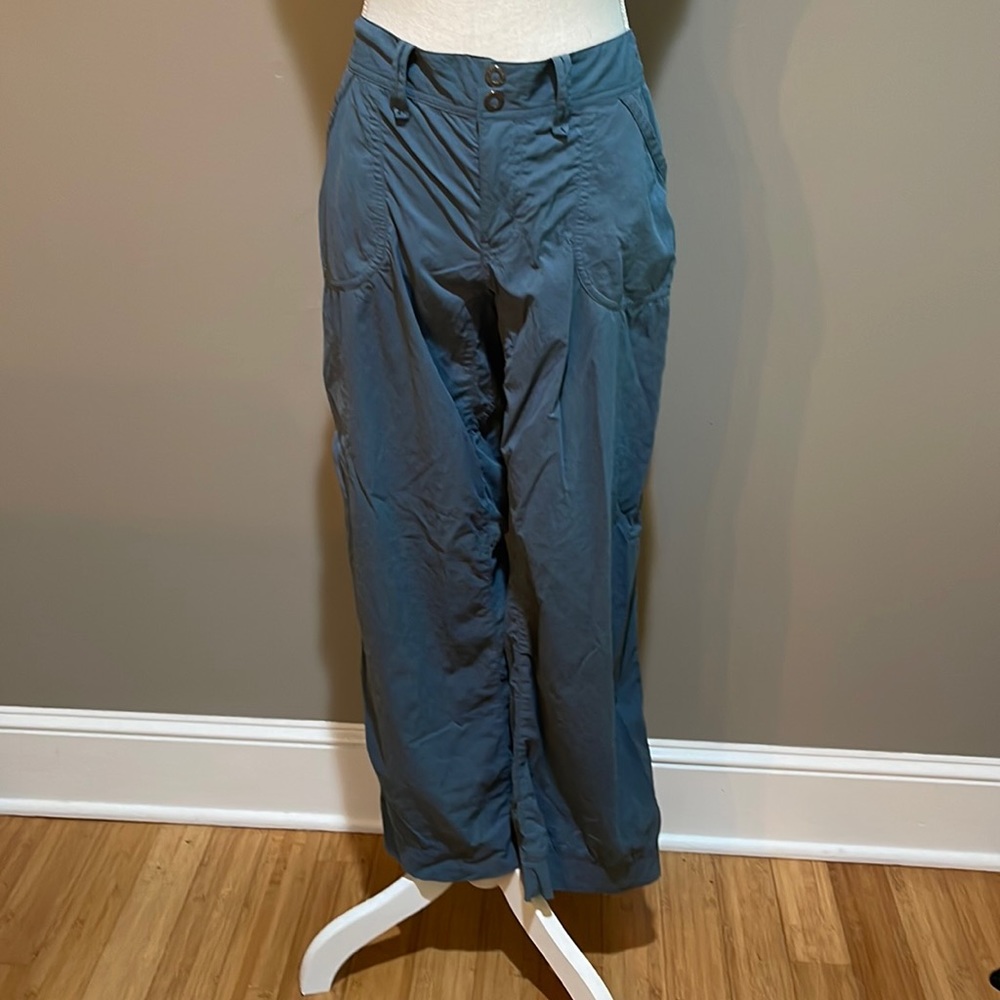 Arc’teryx women’s pants size 8